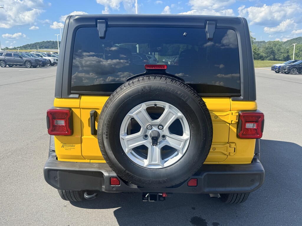 Used 2021 Jeep Wrangler Sport SUV