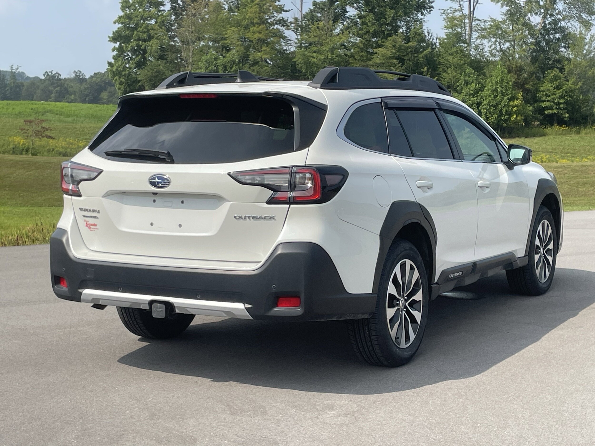 2023 Subaru Outback Limited photo 2