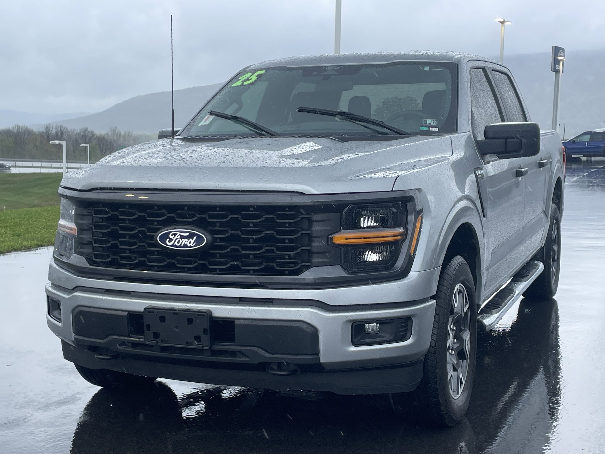2025 Ford F-150 STX - Photo 8