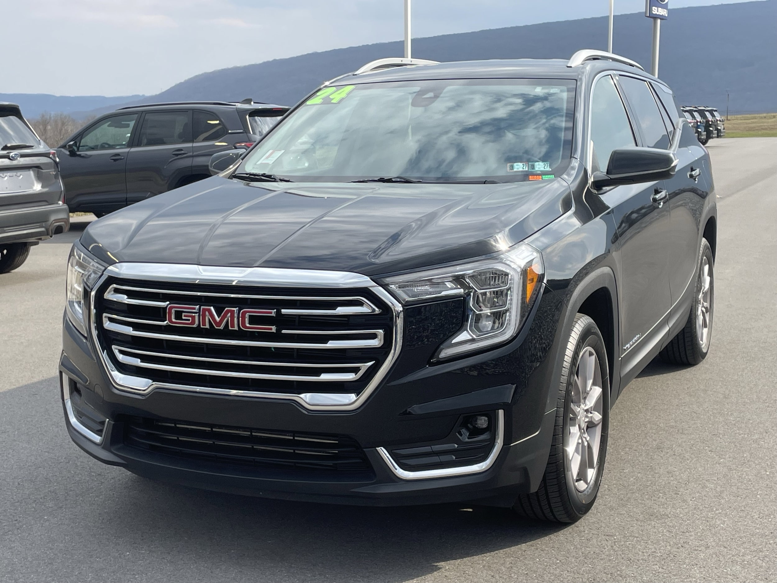 2024 GMC Terrain SLT - Photo 8