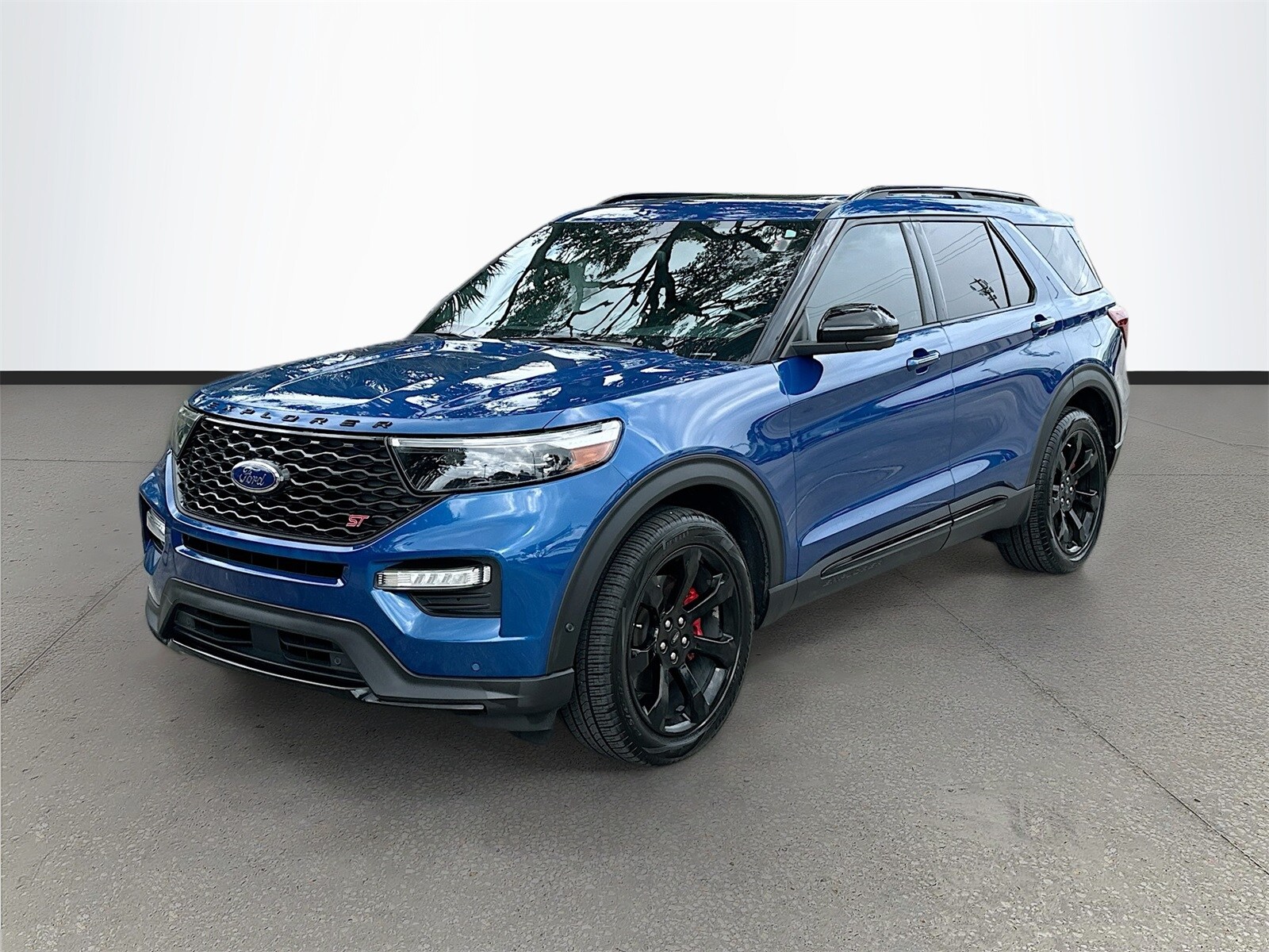 2020 Ford Explorer ST photo 3