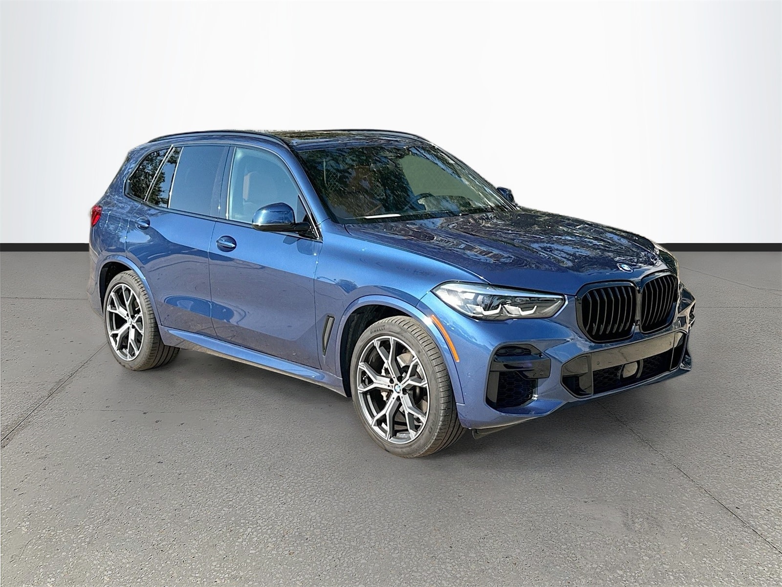 2022 BMW X5 40i's photo