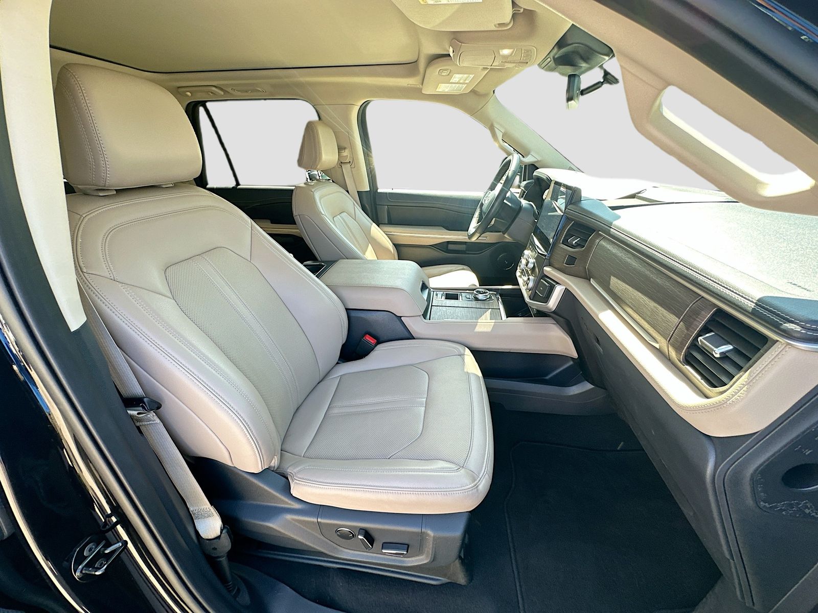 2024 Ford Expedition Limited - Photo 31