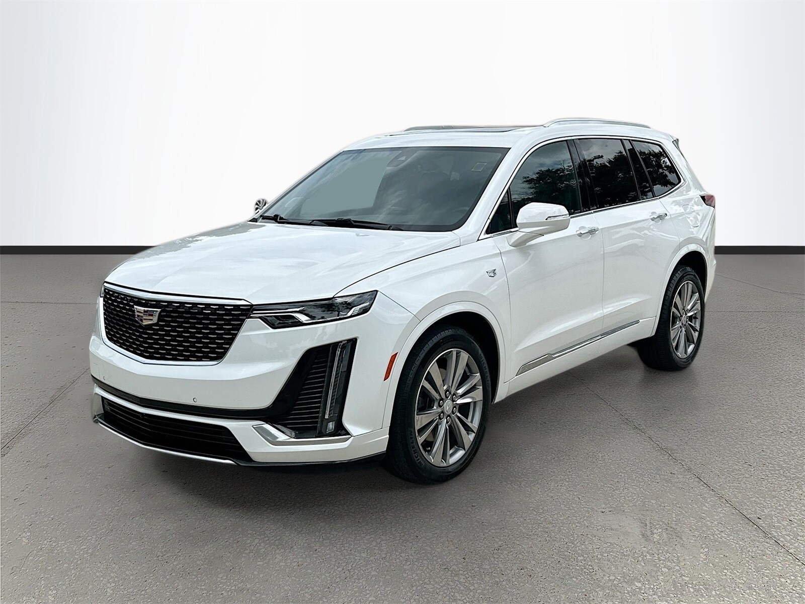 2023 Cadillac XT6 Premium Luxury photo 3
