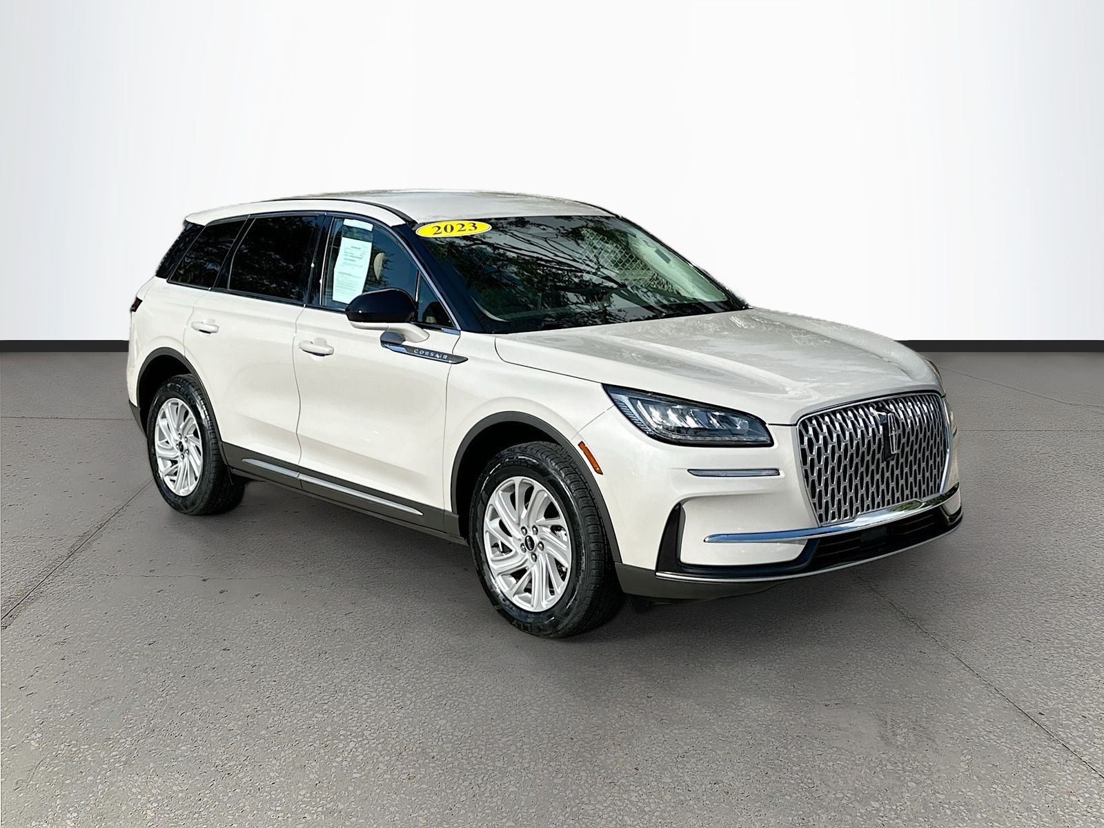 2023 Lincoln Corsair Base