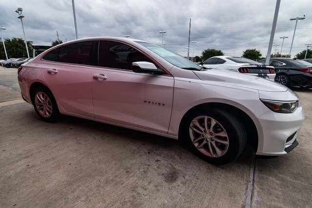 2017 Chevrolet Malibu 1LT - Photo 8