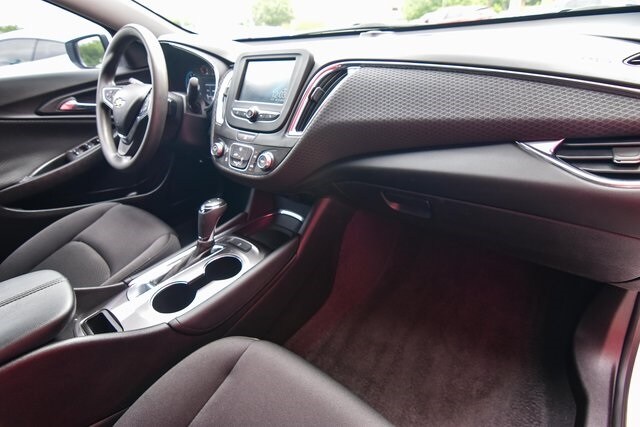 2017 Chevrolet Malibu 1LT - Photo 17