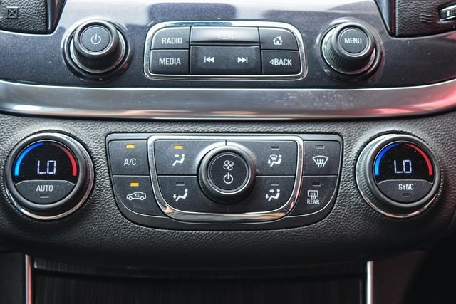 2017 Chevrolet Impala 1LT - Photo 28