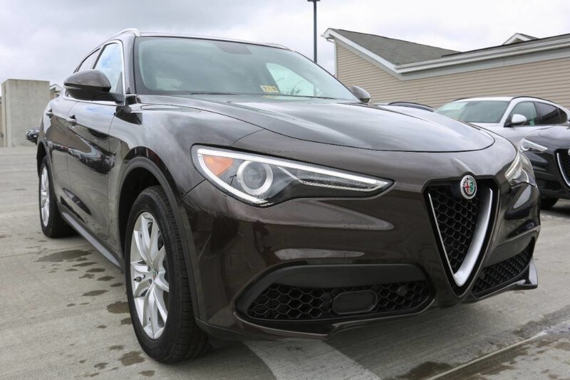 2018 Alfa Romeo Stelvio Ti AWD's photo