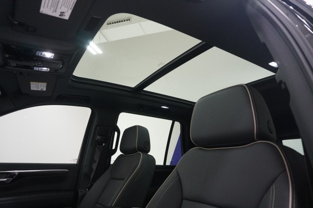 2026 Chevrolet Tahoe Premier - Photo 25