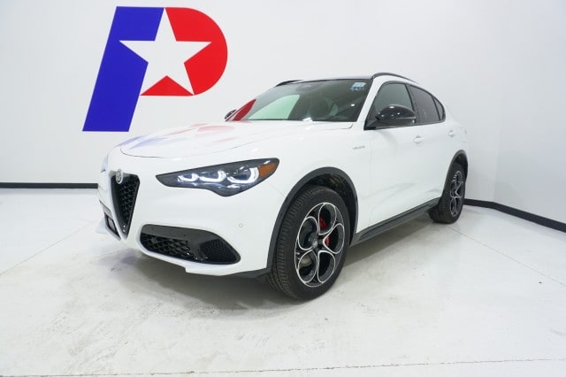 2025 Alfa Romeo Stelvio AWD