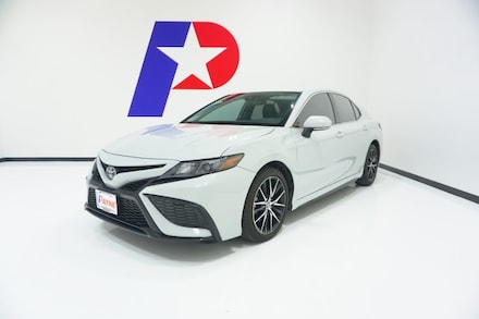 2024 Toyota Camry SE Sedan