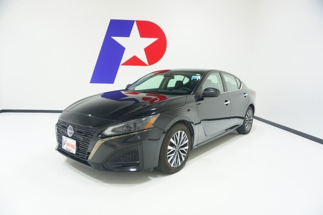 Used 2024 Nissan Altima 2.5 SV
