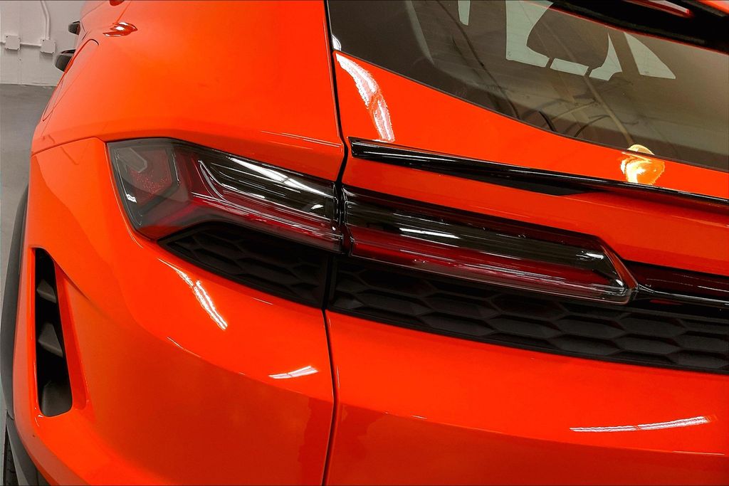 2025 Lamborghini Urus SE - Photo 31