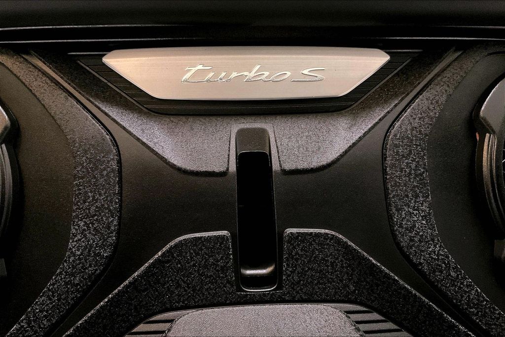 2021 Porsche 911 Turbo S - Photo 16