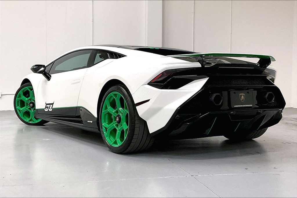 2023 Lamborghini Huracan Tecnica 60th Anniversary Edition photo 5