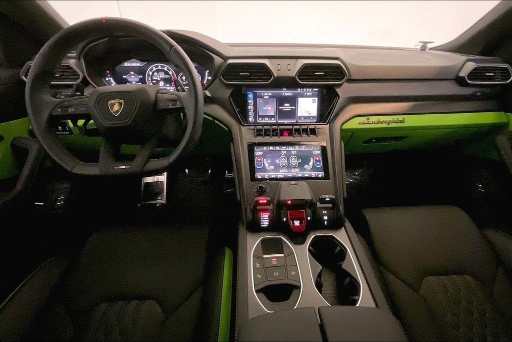 2024 Lamborghini Urus S - Photo 22