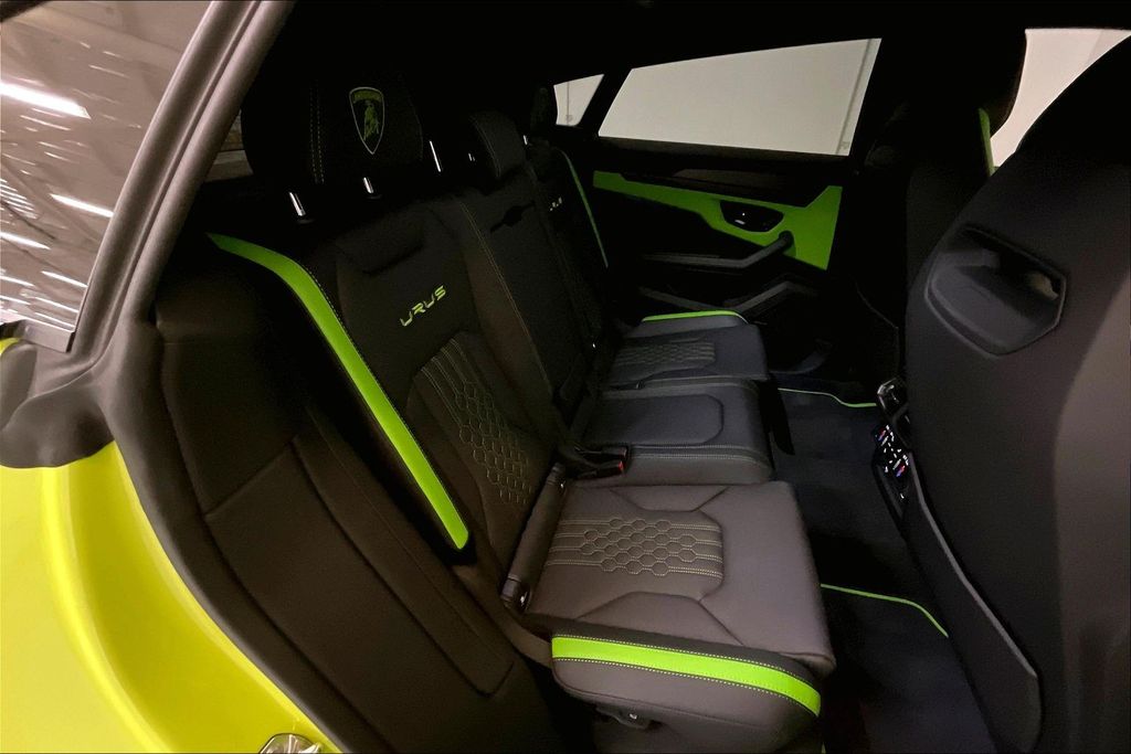 2024 Lamborghini Urus S - Photo 28