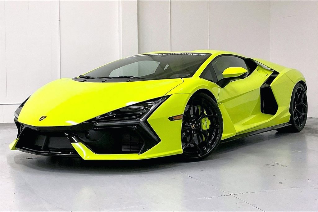 2025 Lamborghini Revuelto Base photo 2