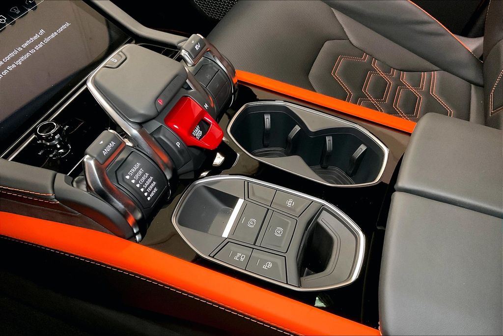 2025 Lamborghini Urus SE - Photo 12