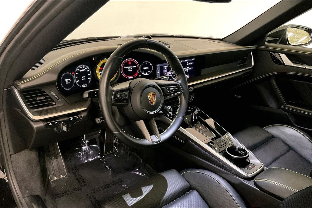 2021 Porsche 911 Turbo S - Photo 7