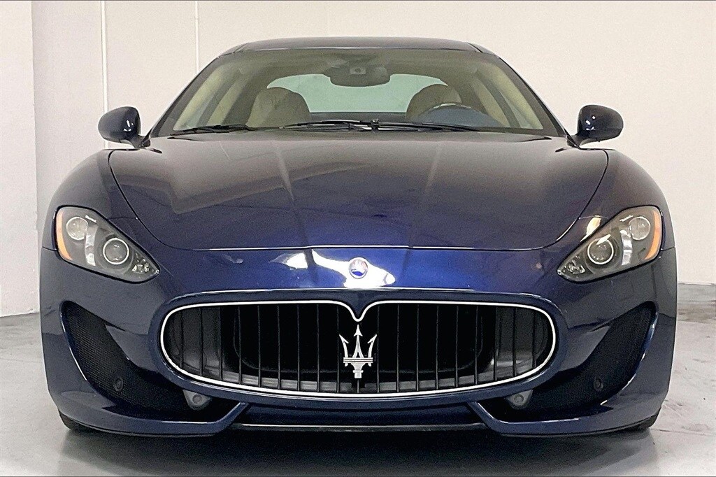 2014 Maserati Granturismo Sport photo 2