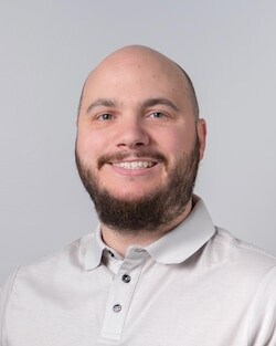 Staff member Adam Elliott from ID_6ba99b1f96ef