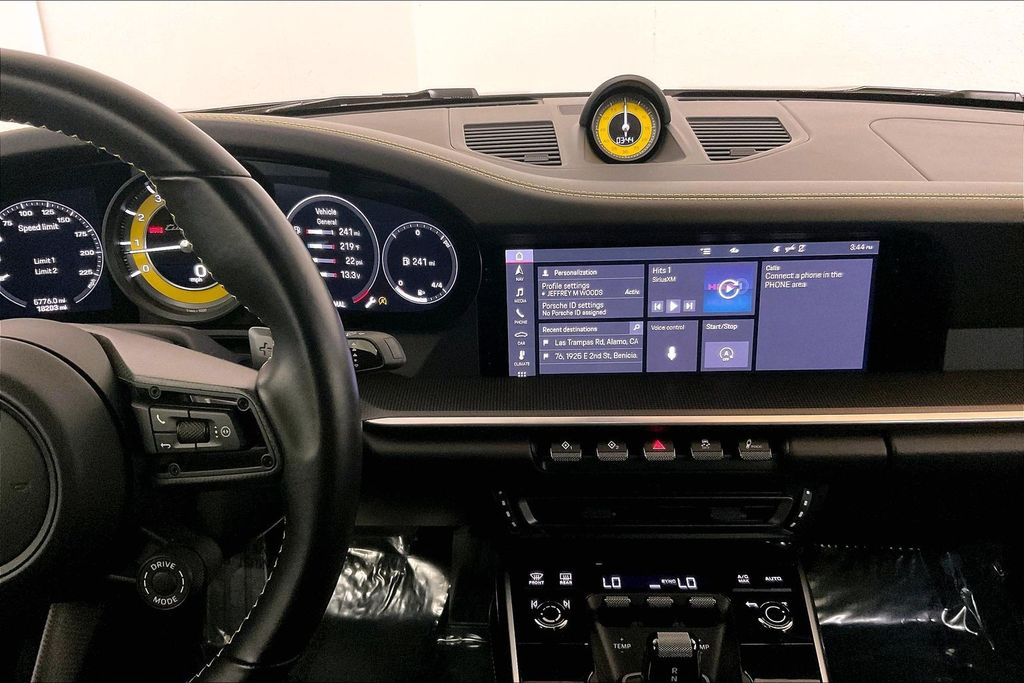 2021 Porsche 911 Turbo S - Photo 11