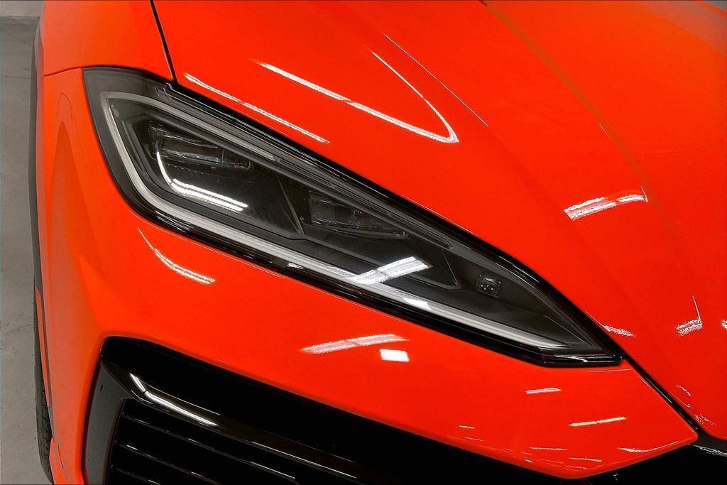 2025 Lamborghini Urus SE - Photo 30