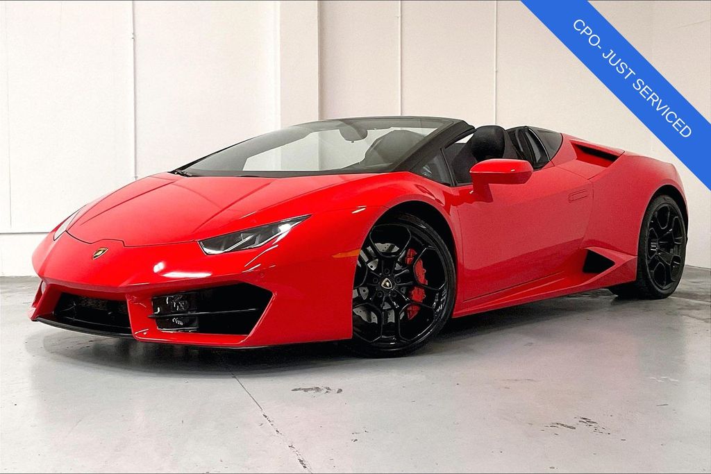 2017 Lamborghini Huracan LP580-2S photo 2