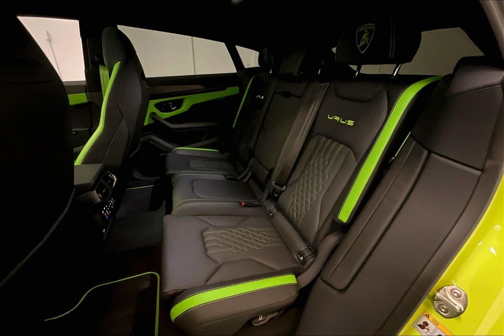 2024 Lamborghini Urus S - Photo 27