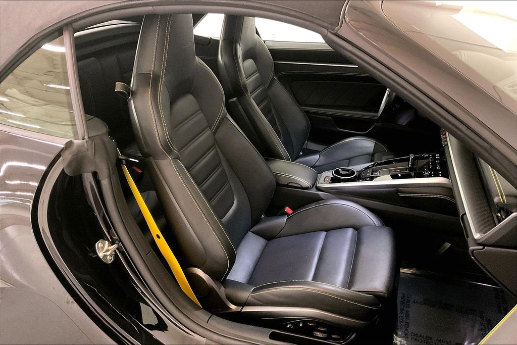 2021 Porsche 911 Turbo S - Photo 14