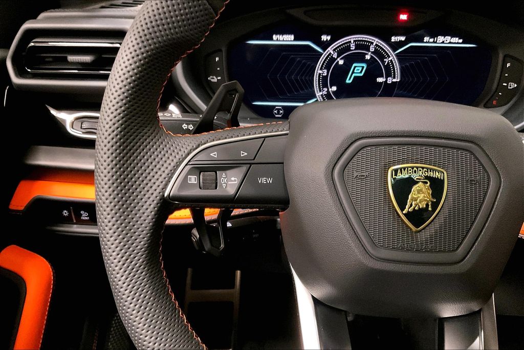 2025 Lamborghini Urus SE - Photo 22
