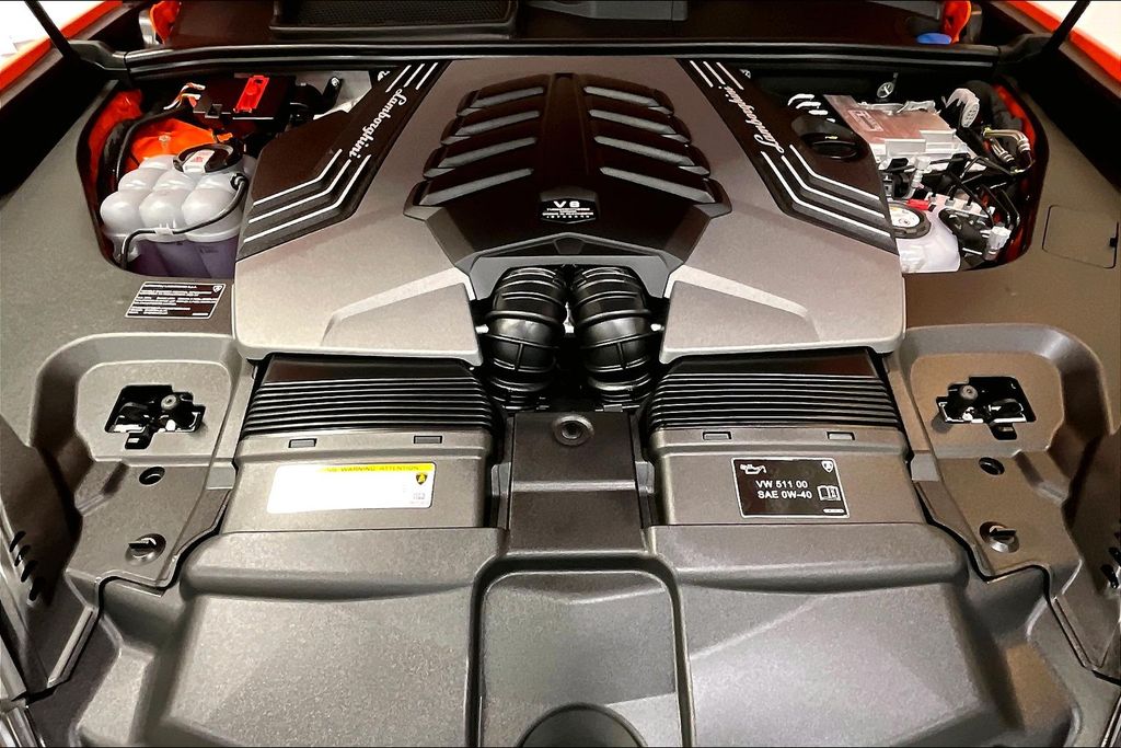 2025 Lamborghini Urus SE - Photo 15
