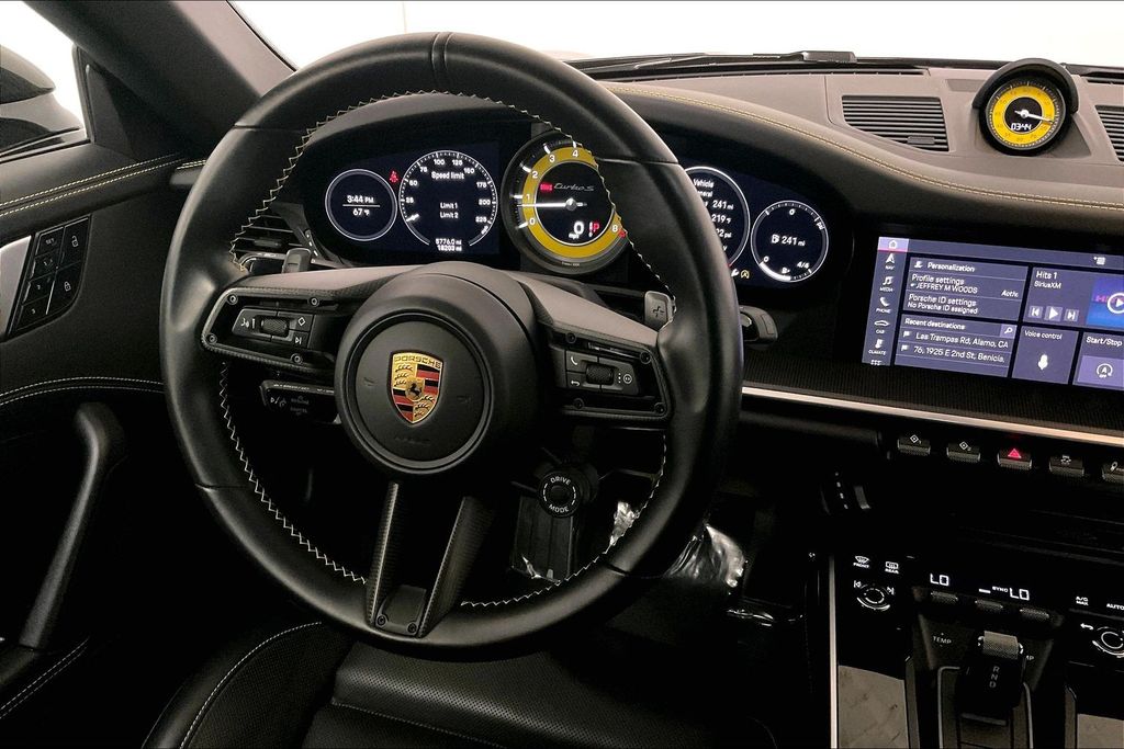 2021 Porsche 911 Turbo S - Photo 9