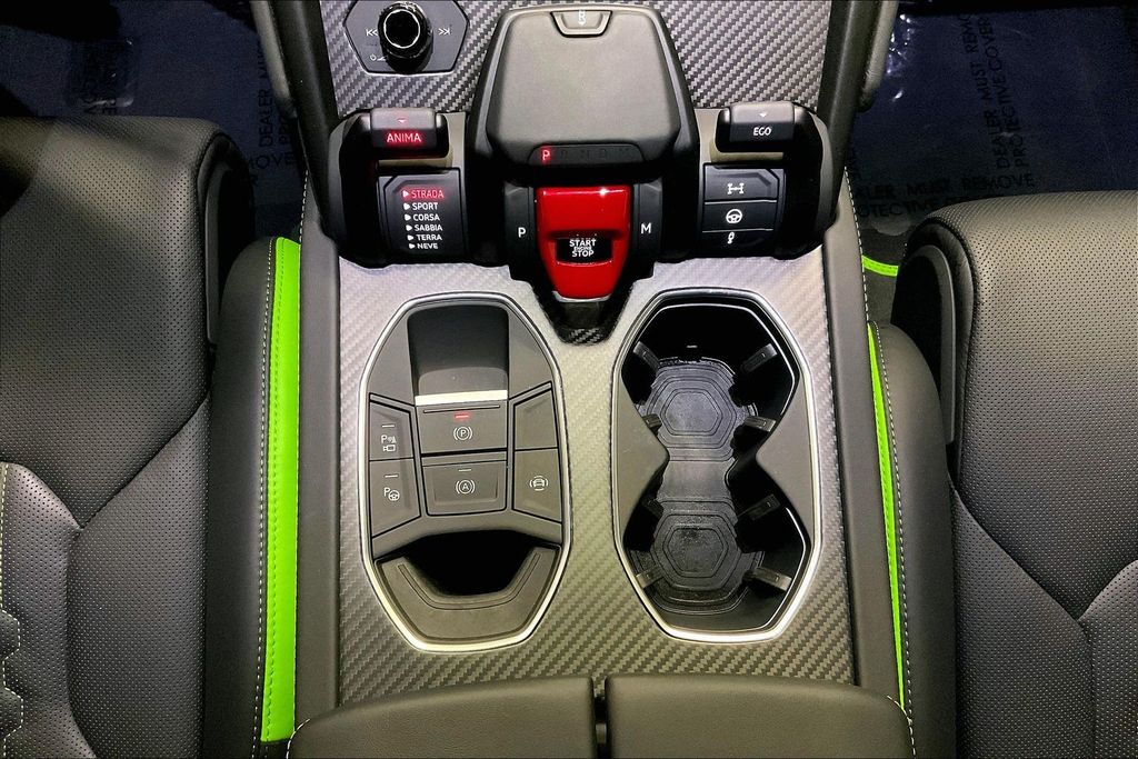 2024 Lamborghini Urus S - Photo 12