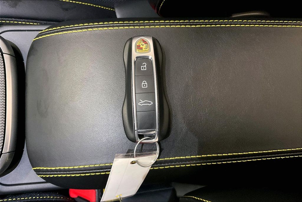 2021 Porsche 911 Turbo S - Photo 21
