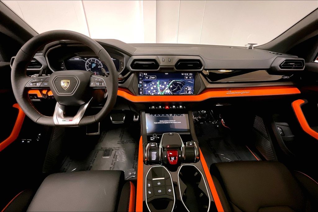 2025 Lamborghini Urus SE - Photo 21