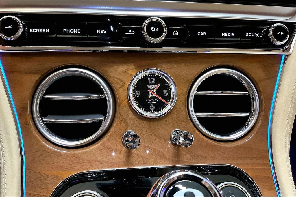 2024 Bentley Continental GTC Base - Photo 32