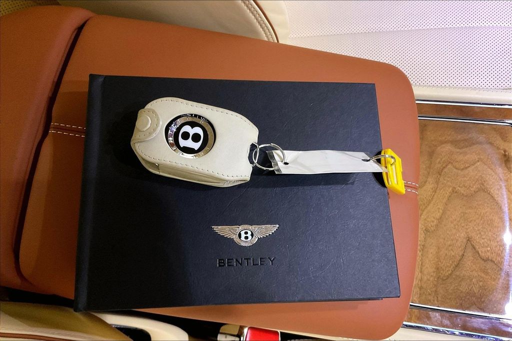2024 Bentley Continental GTC Base - Photo 21