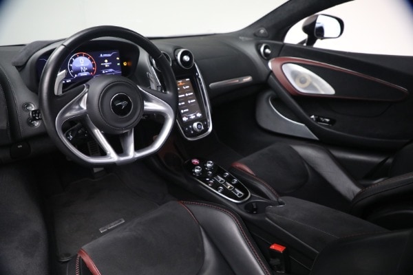 2023 McLaren GT Base - Photo 22