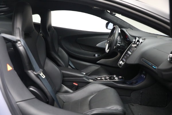2022 McLaren GT Base - Photo 25