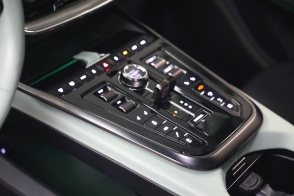 2025 Aston Martin DBX 707 - Photo 29