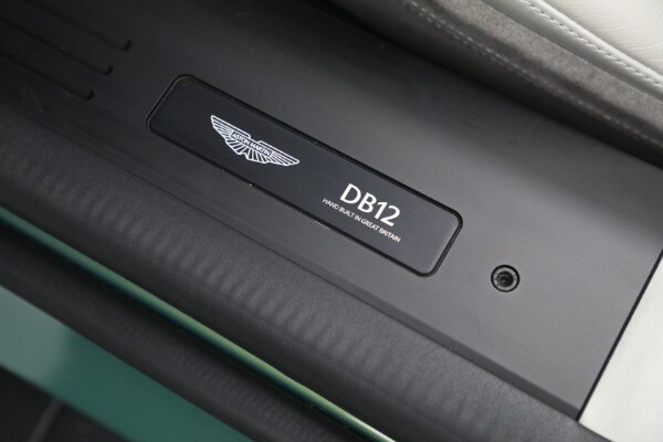 2025 Aston Martin DB12 Base - Photo 33