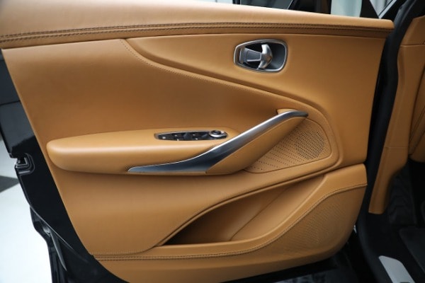 2021 Aston Martin DBX Base - Photo 16