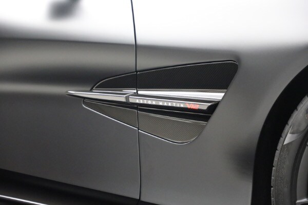 2025 Aston Martin Vanquish Base - Photo 16