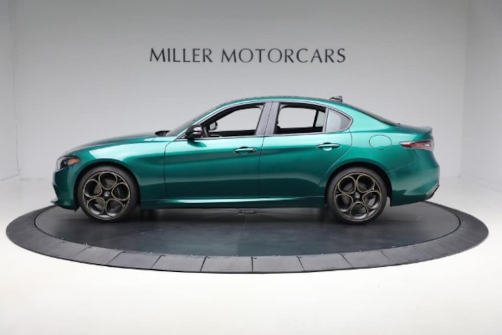 New 2025 Alfa Romeo Giulia INTENSA AWD Sedan