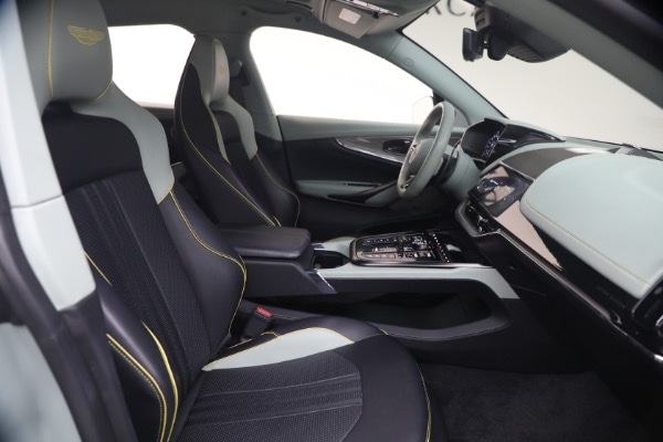 2025 Aston Martin DBX 707 - Photo 18