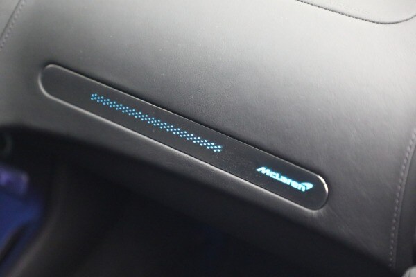 2022 McLaren GT Base - Photo 30
