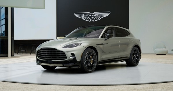 2025 Aston Martin DBX 707
